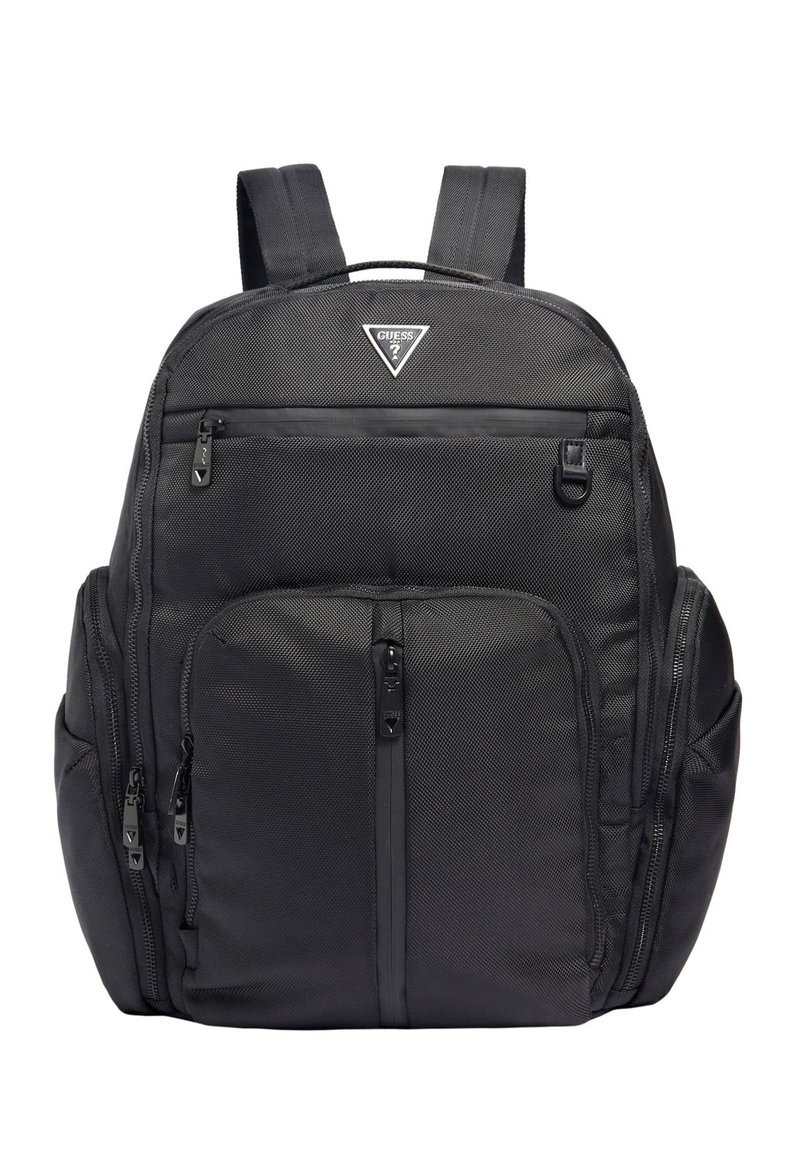 Zaino in tessuto nero con diverse tasche con zip, superficie testurizzata, schienale imbottito e spallacci regolabili. Presenta un'etichetta con il logo.