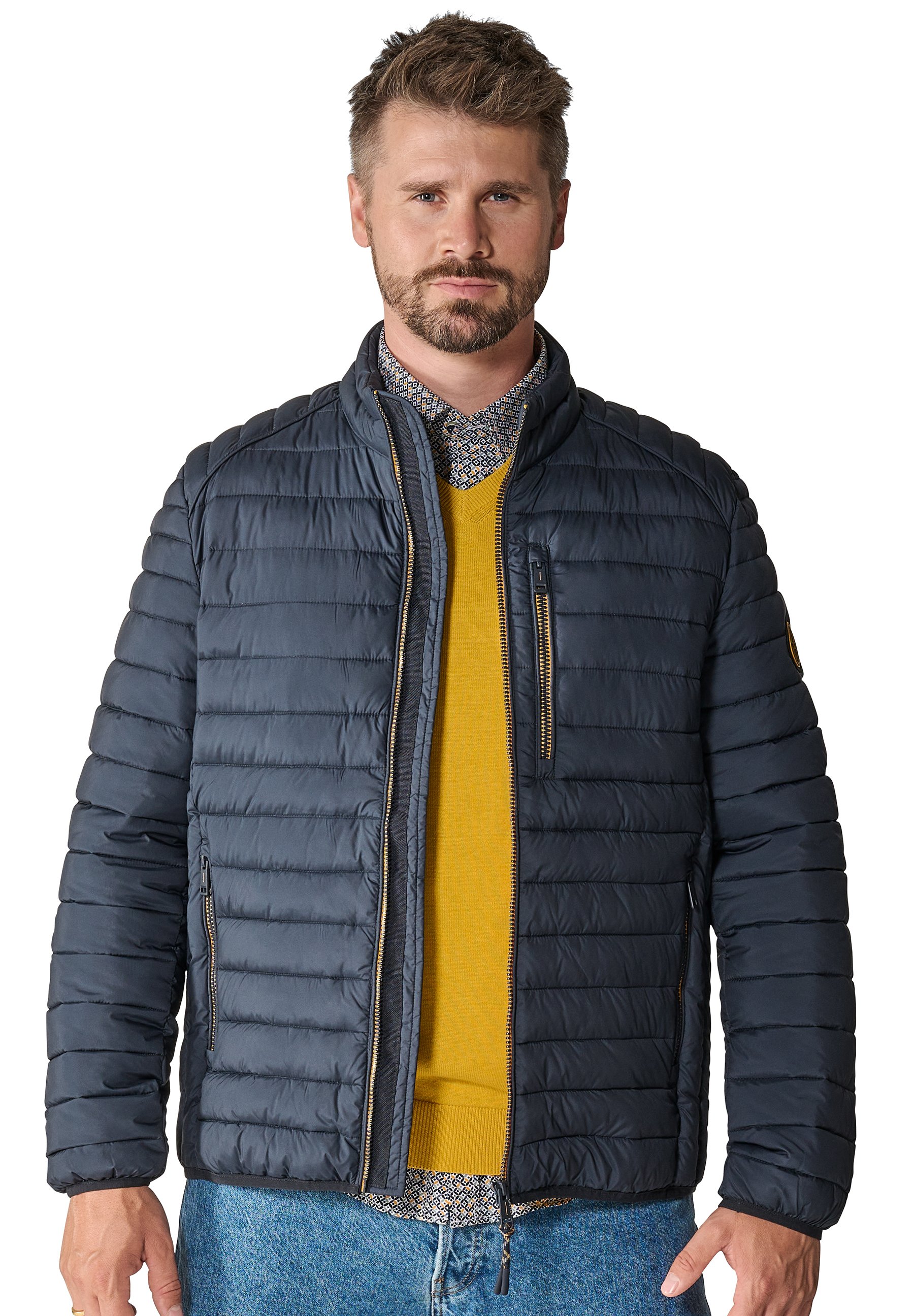 CASACA INVIERNO CON CAPUCHA – Abugattas Uniformes