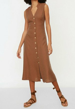 Trendyol Vestido camisero - brown