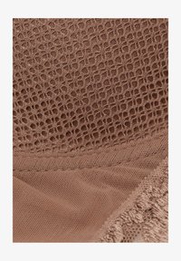 Nevybráno, caramel dark beige