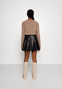 ONLY Petite A-linjekjol - black