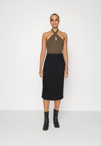 VMFRANCES HW CALF SKIRT VMA Black