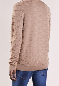 HUGO Strickpullover - camel