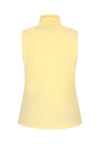 Top fără mâneci, galben, din fleece, cu guler înalt. Textură netedă, hem rotunjit, fără elemente hardware vizibile sau modele.