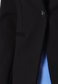 BOSS SLIM - Blejzr - black