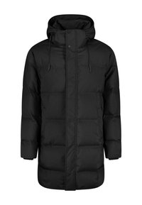 Cappotto imbottito nero con cappuccio, caratterizzato da un colletto alto, chiusura frontale a scatto e due tasche laterali con zip. Realizzato in materiale liscio e strutturato.