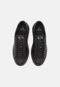 Armani Exchange LACE UP - Sneakers basse - black