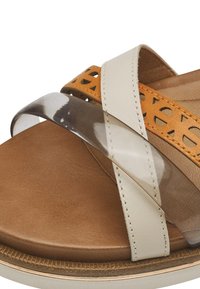 Tamaris Sandali con plateau - cognac comb