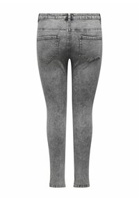 ONLY Carmakoma CARROSE - Ļoti pieguloši džinsi - medium grey denim