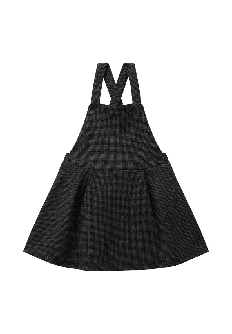 Robe salopette noire sans manches avec des bretelles croisées et une jupe évasée, présentant un subtil motif de tissu texturé.