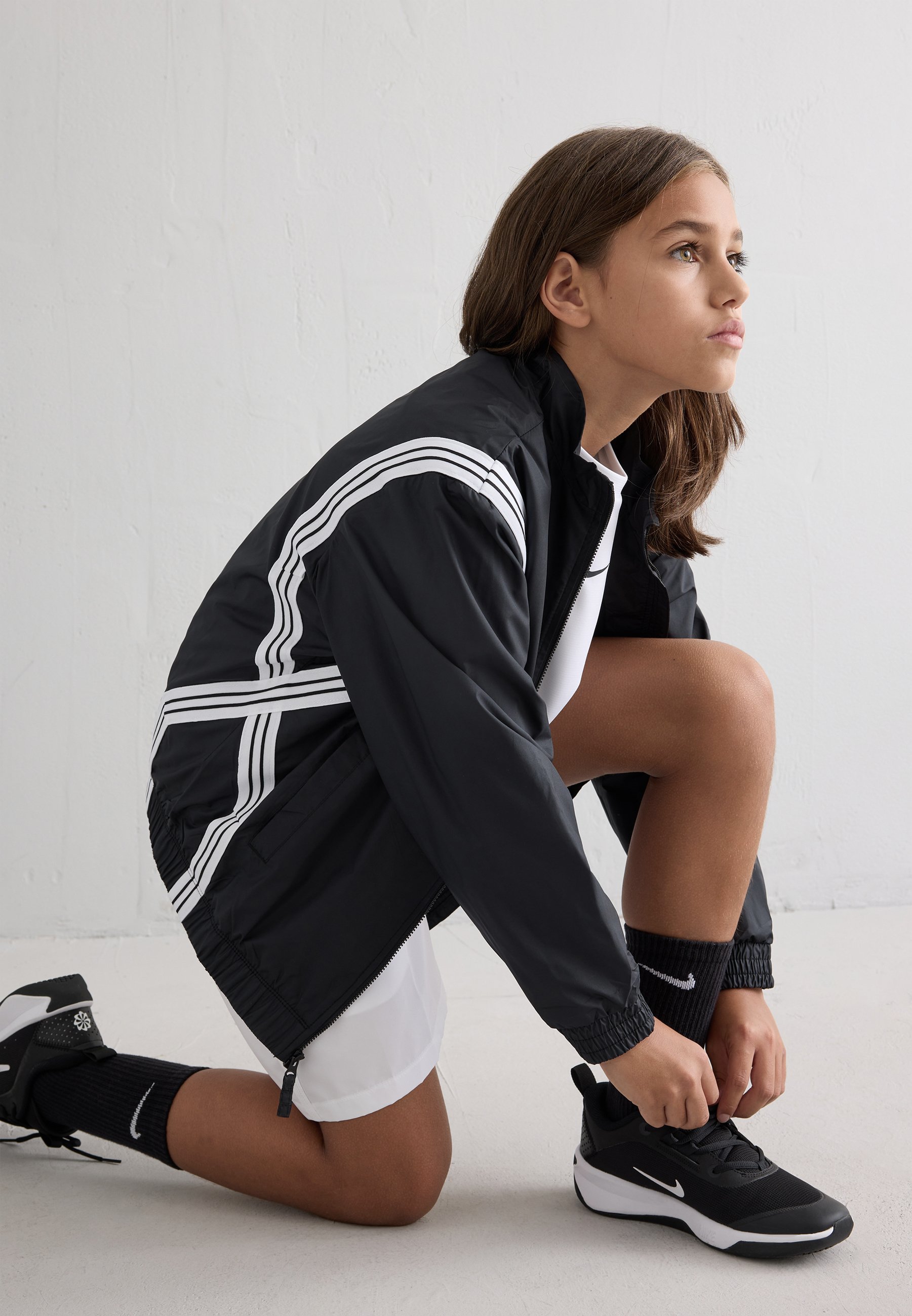 Nike Performance CROSSOVER - Training jacket - black/white