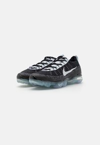 Nike Sportswear AIR VAPORMAX 2023 FLYKNIT - Trainers - black/white/blue tint/lilac bloom