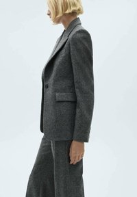 Mango Kratka jakna - grey