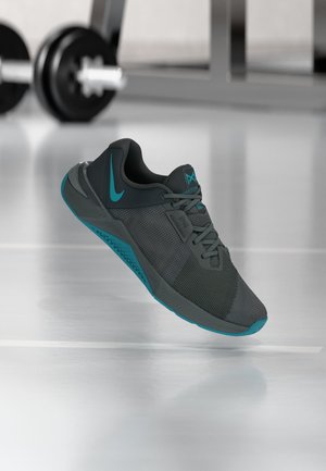 Nike Performance, METCON 10 - Тренировъчна обувка - iron grey/energy/dark smoke grey/smoke grey/volt