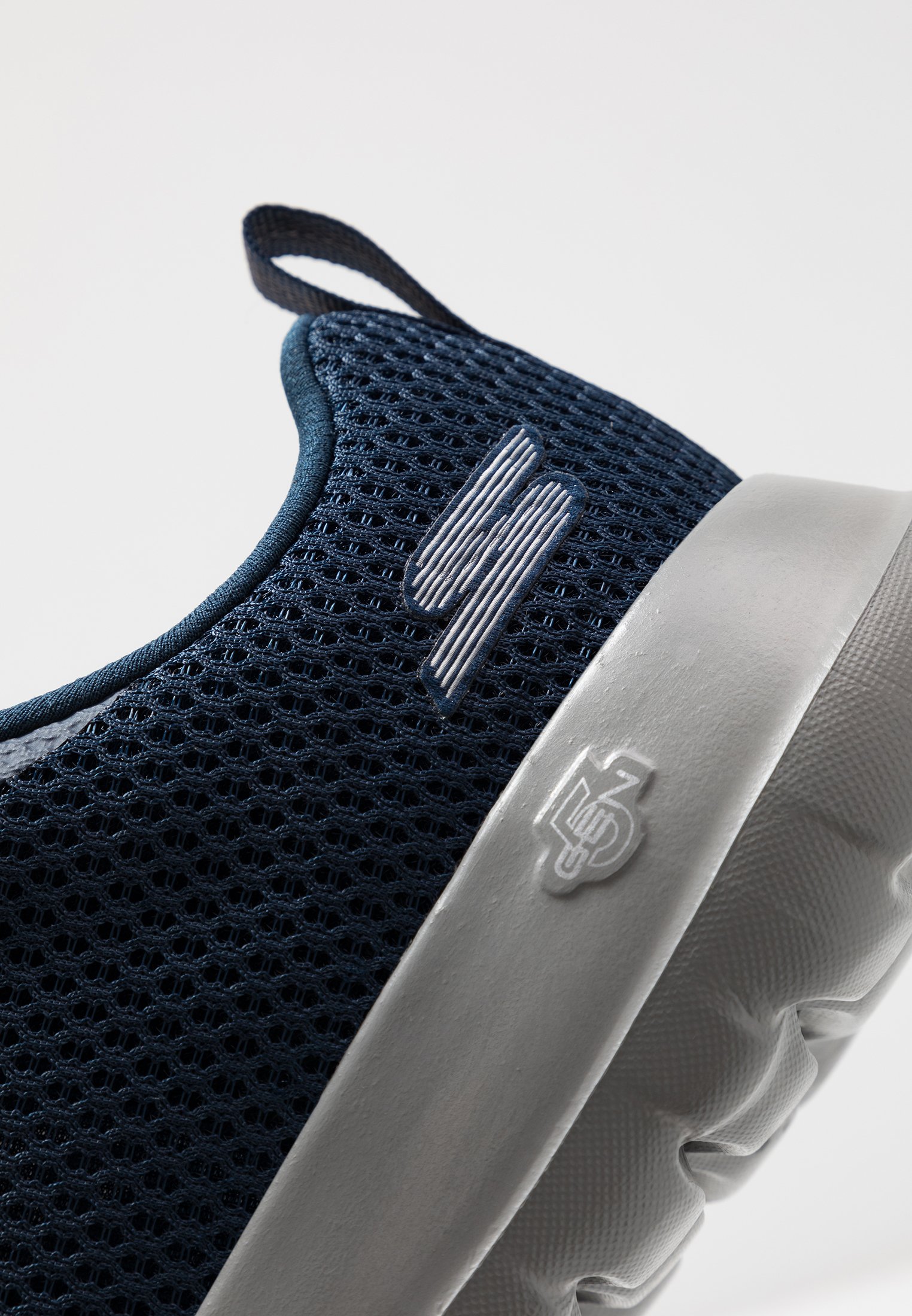 skechers performance go max