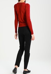 Molly Bracken Strickpullover - dark red