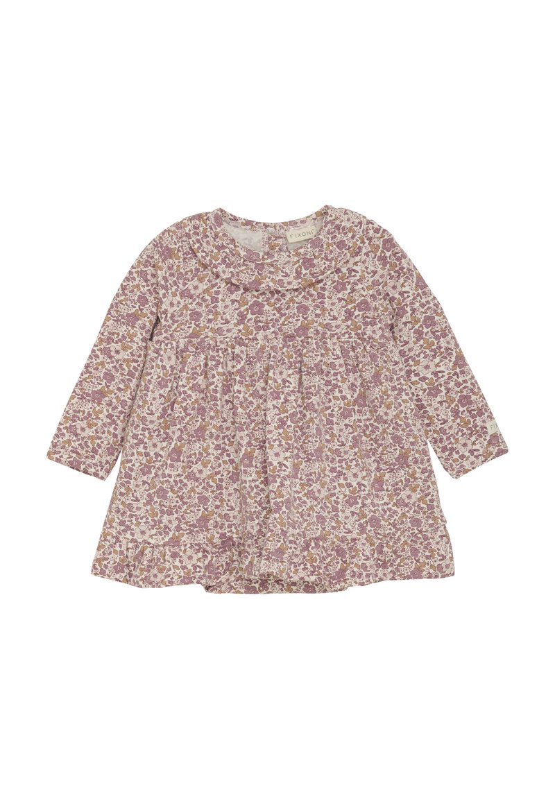 Langärmliges Kleid mit Rundhalsausschnitt, das ein lila Blumenmuster auf weißem Hintergrund zeigt. Ausgestellte Form und weicher Stoff.