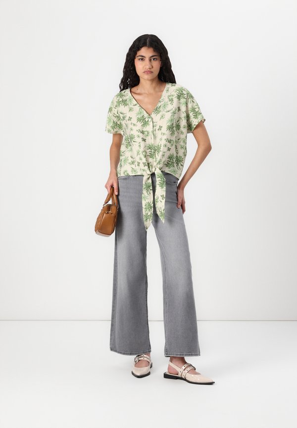 VMPALMA KNOT - Button-down blouse3