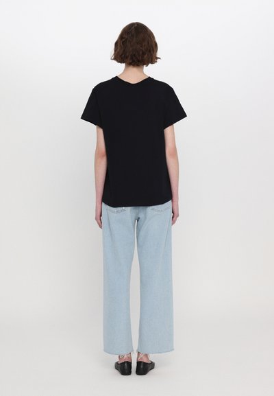 Iro TABITHA - Basic T-shirt - black