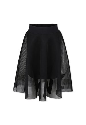 Jupe noire en mesh avec une taille élastique, présentant un design superposé qui s'élargit, mettant en valeur une texture translucide et une forme unique.