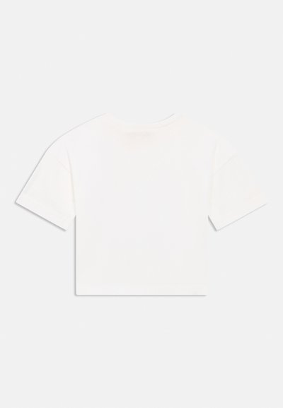 Λευκό κοντομάνικο cropped T-shirt με στρογγυλή λαιμόκοψη, εμφανίζεται από πίσω σε ανοιχτό φόντο.
