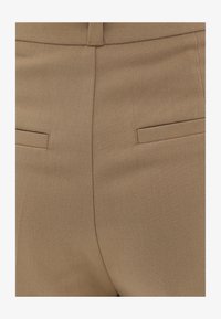 Vybráno, chinchilla