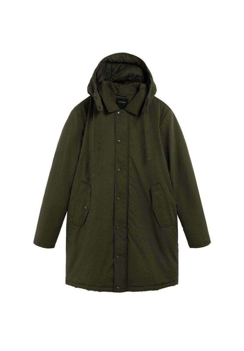 Parka de color verde oliva con capucha, botones de presión, dos bolsillos frontales y forro acolchado. Silueta recta y mangas largas.