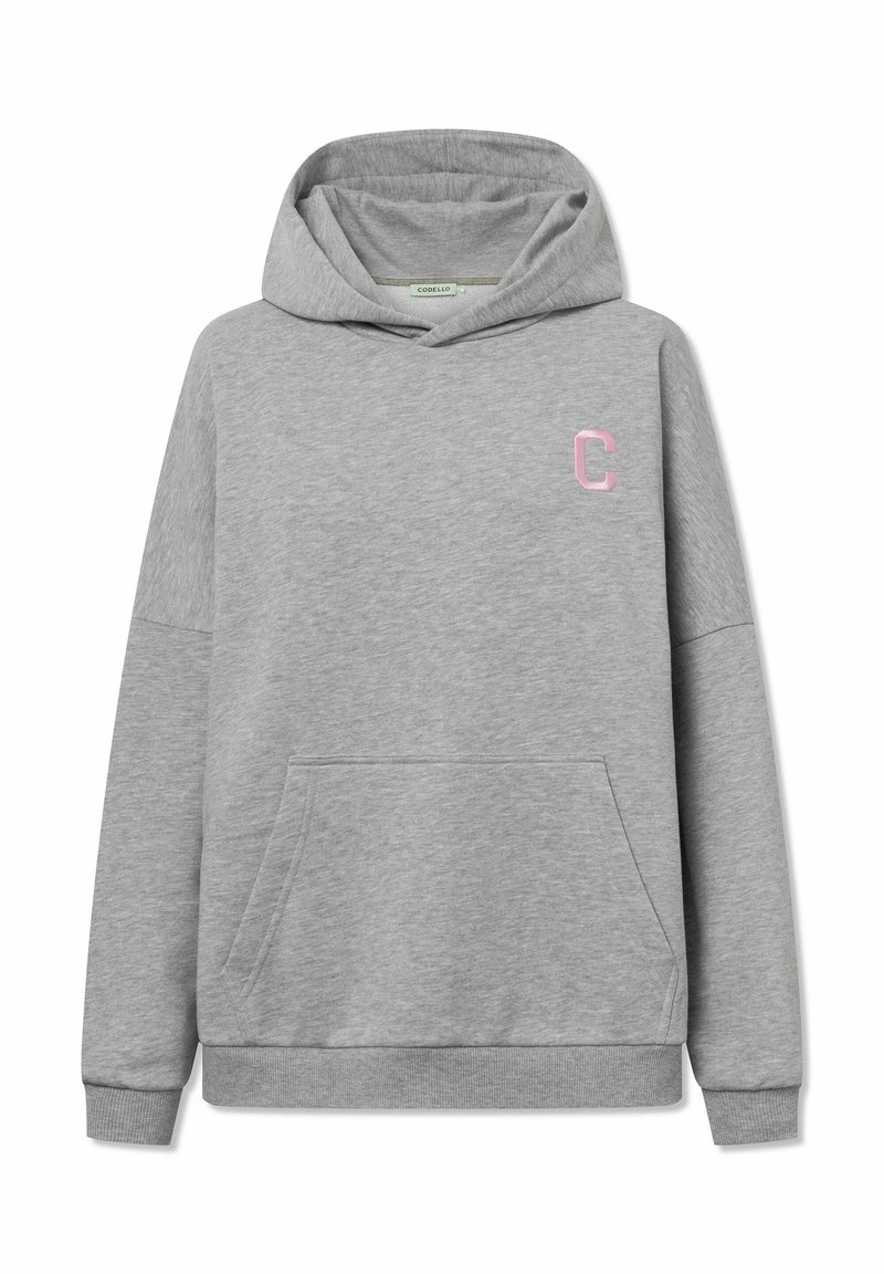 Hellgrauer Hoodie aus weichem Stoff, mit einer Kängurutasche und einem kleinen pinken Buchstaben "C" auf der Vorderseite. Inklusive Kapuze mit Kordelzug.