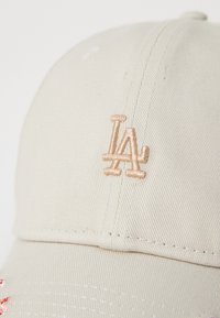 New Era FLORAL VISOR 9TWENTY UNISEX - Cap - beige