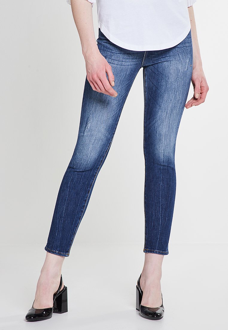 Blugi skinny fit