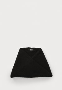 Schwarzer gestrickter Schal mit strukturierter Oberfläche, dreieckiger Form und einem Etikett mit der Aufschrift "ZIGN" nahe der Oberseite. Nicht-elastisches Material.