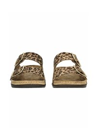 Sandalias deslizantes de estampado de leopardo con dos bandas anchas, hebillas de hardware dorado, plantillas de corcho y suela negra. Textura de ante suave.