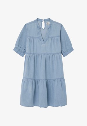 Jasnoniebieska sukienka chambray z dekoltem w serek, krótkimi rękawami, warstwowym krojem i zapięciem na kluczyk z tyłu. Miękka tekstura, casualowy styl.