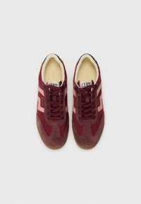 GANT BEYLANA - Sportbačiai - port wine/dusty pink