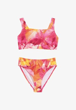 To-delt bikini med brede skulderstropper og højtaljede trusser i pink, orange og gul blomsterprint på hvid baggrund.