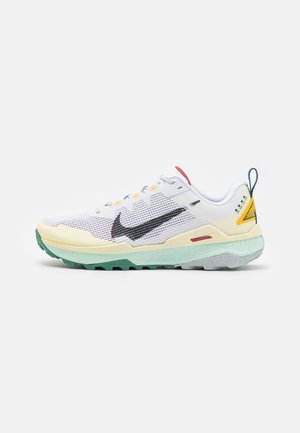 Zapatillas de trail running - white