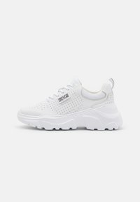 Versace Jeans Couture - Joggesko - white - 1
