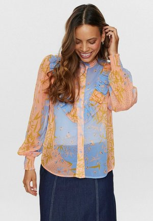Durchsichtige Bluse mit langen Ärmeln in einem Farbverlauf von Blau und Pfirsich, mit Rüschen, floralem Druck und Puffärmeln. Knopfverschluss vorne.
