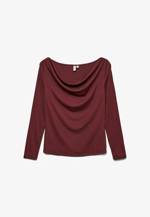 Haut à manches longues pour femme en bordeaux profond avec un large col bénitier drapé, étalé à plat sur un fond blanc.