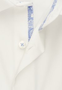 Seidensticker BUSINESS SHAPED - Zakelijk overhemd - white