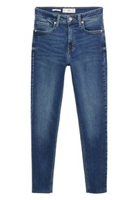 Jeans ajustados de mezclilla azul oscuro, con diseño estándar de cinco bolsillos, trabillas para cinturón y un sutil efecto de desgaste en toda la prenda.