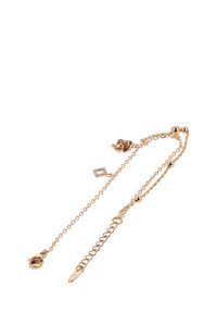 Rózsaarany lánc karkötő virág charm-mal, négyzet alakú medállal, amely apró köveket tartalmaz, és gömb alakú díszítésekkel, kiemelve a bonyolult tervezési részleteket.