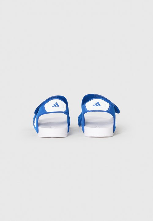 adidas ADILETTE UNISEX - Sandalias de senderismo - team royal blue/white — foto 3