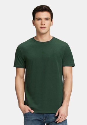 T-shirt in cotone verde con colletto girocollo classico, maniche corte e design aderente. Presenta un logo sottile sul petto.