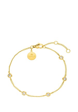 Zarter Goldkettenarmband mit fünf kleinen runden klaren Steinen, gleichmäßig verteilt, und einem Verschluss mit einem kleinen runden Anhänger graviert mit "PURELEI."