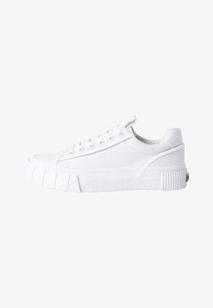 Tamaris, Sneakersy niskie