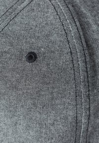 Flexfit Kšiltovka - black/black