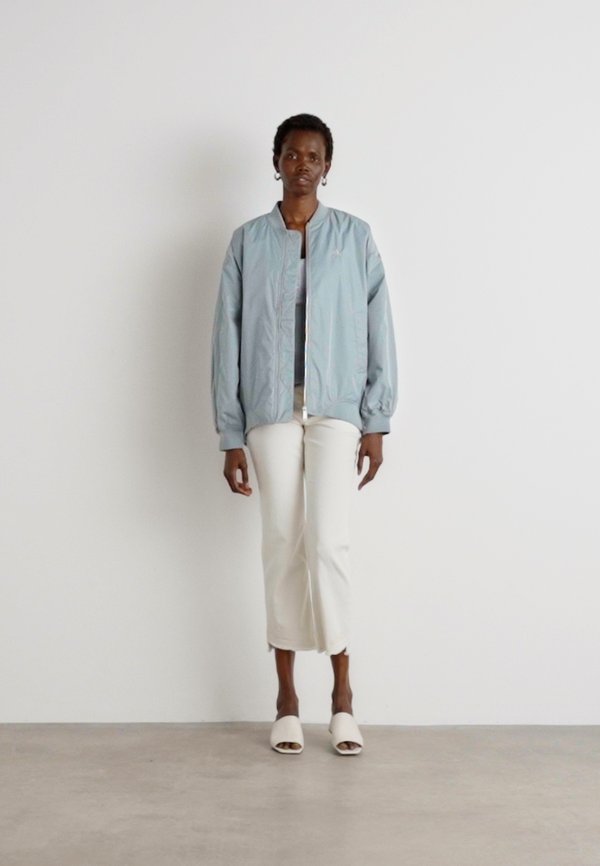 Flared Jeans - bright ecru2