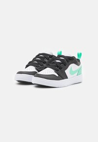 Jordan JORDAN LOW UNISEX - Tenisice - white/black/green glow
