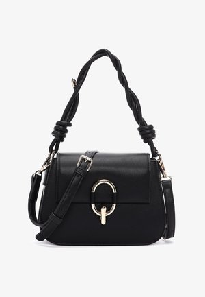 Sac à main en cuir noir avec poignée supérieure torsadée, bandoulière réglable et fermeture à clip ovale dorée sur le rabat avant.